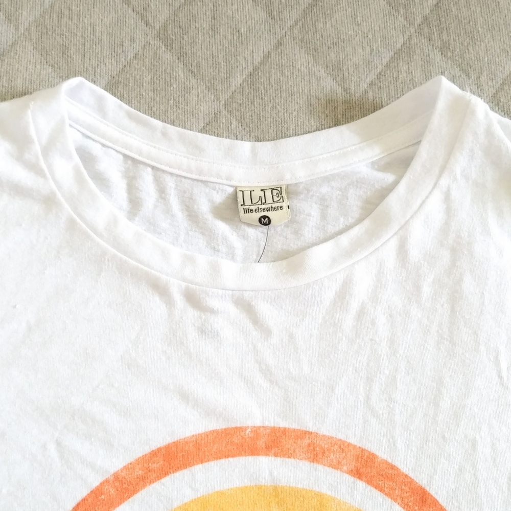 LE life elsewhere "Love❤Hope🤞 Faith🙏" Tee - Picture 4 of 9